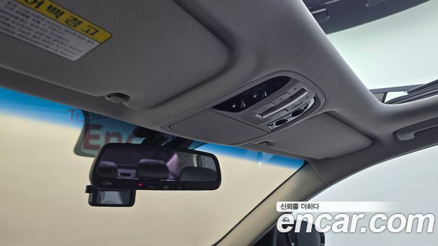 Kia K7 2016 — photo 24