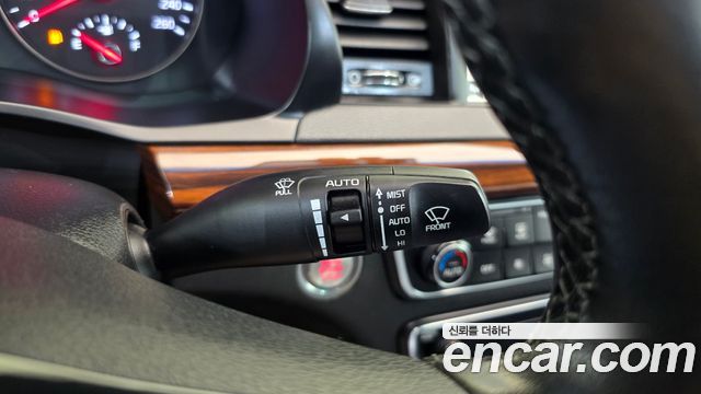 Kia K7 2016 — photo 27