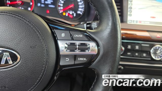 Kia K7 2016 — photo 29