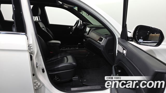 KG Mobility Rexton 2018 — photo 11