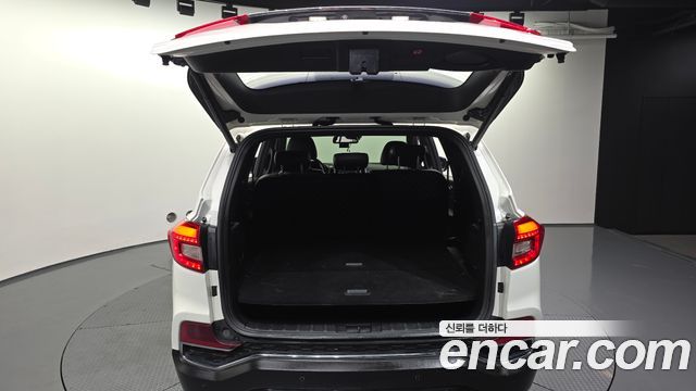 KG Mobility Rexton 2018 — photo 20