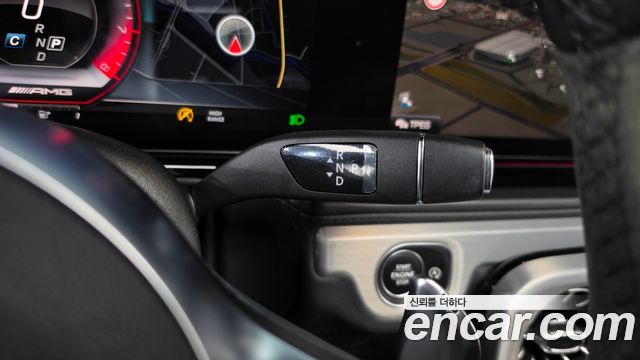 Mercedes-Benz G-Class 2022 — photo 12