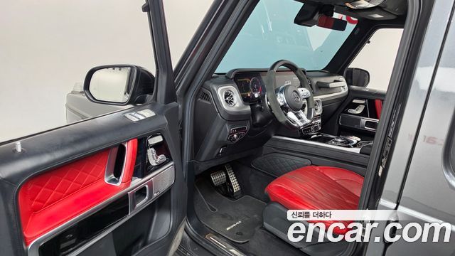 Mercedes-Benz G-Class 2022 — photo 13