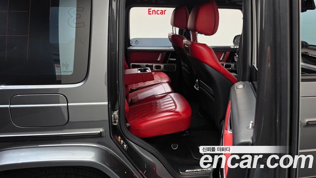 Mercedes-Benz G-Class 2022 — photo 17