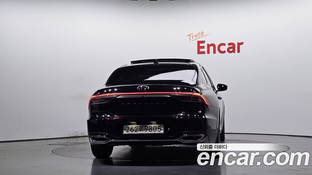 Hyundai Grandeur 2022 — photo 4