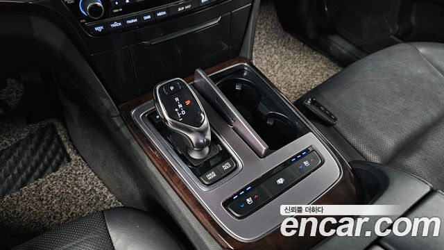 Hyundai Equus 2014 — photo 9