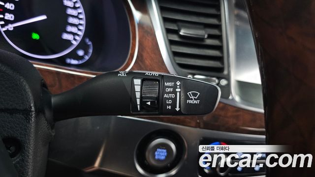 Hyundai Equus 2014 — photo 20