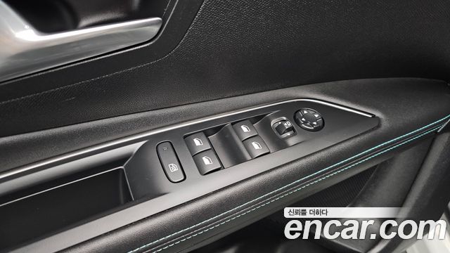 Peugeot 3008 2022 — photo 23