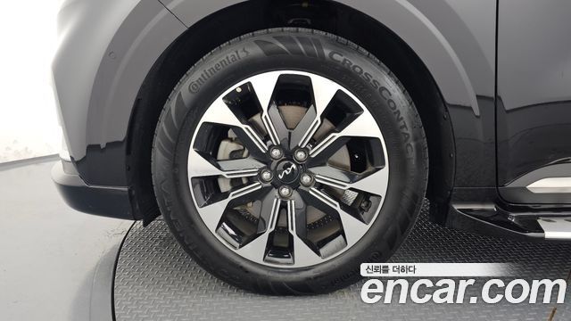 Kia Canival 2023 — photo 5