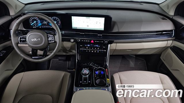 Kia Canival 2023 — photo 10