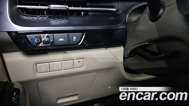 Kia Canival 2023 — photo 20