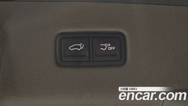 Kia Canival 2023 — photo 35