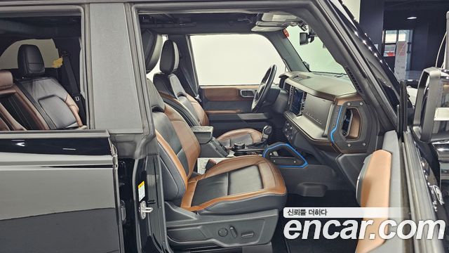 Ford Bronco 2022 — photo 17