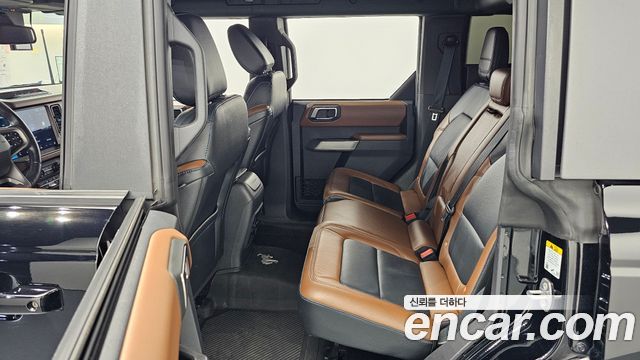 Ford Bronco 2022 — photo 18