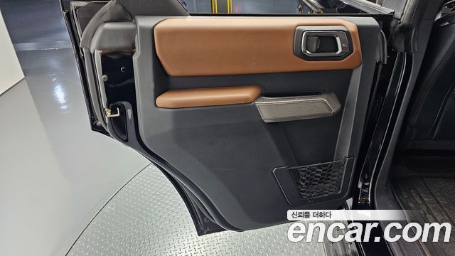 Ford Bronco 2022 — photo 15
