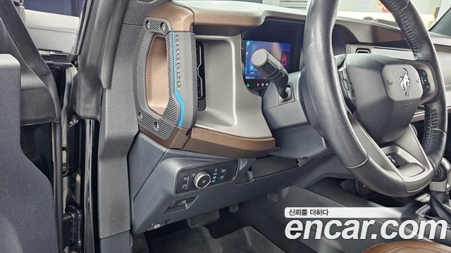 Ford Bronco 2022 — photo 31