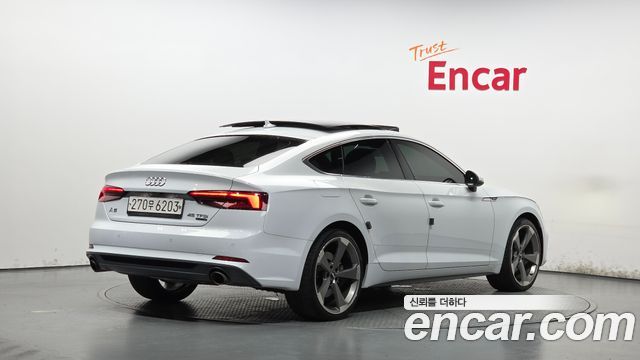 Audi A5 2019 — photo 2