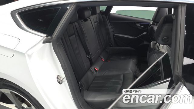 Audi A5 2019 — photo 18