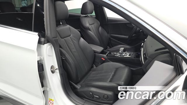 Audi A5 2019 — photo 16
