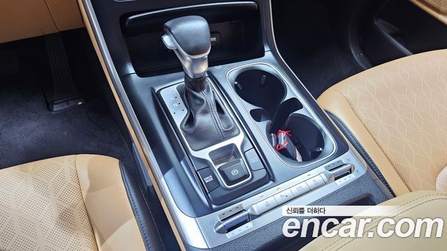 Kia Canival 2023 — photo 12