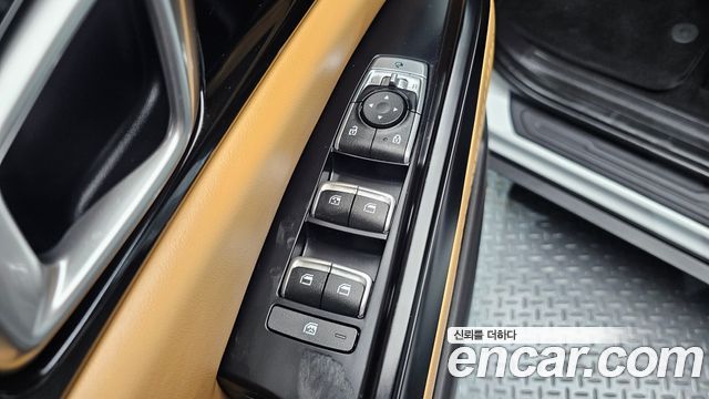Kia Canival 2023 — photo 23