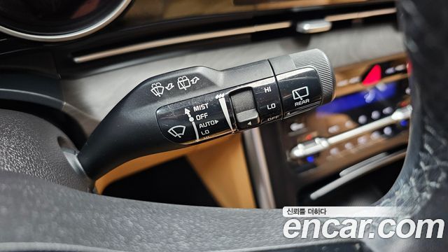 Kia Canival 2023 — photo 25