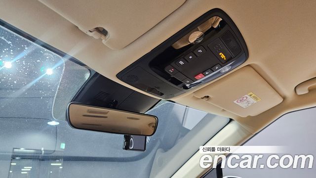 Kia Canival 2023 — photo 26