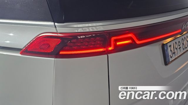 Kia Canival 2023 — photo 9