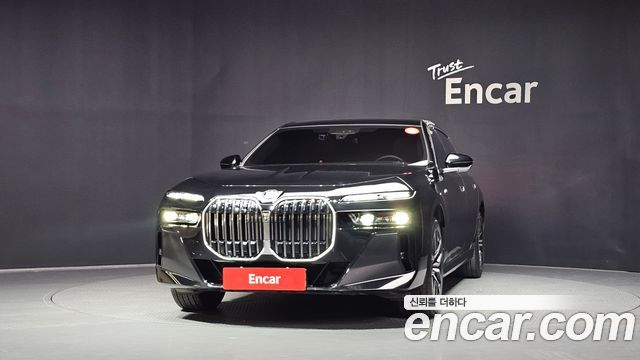 BMW 7-Series 2024 — photo 3