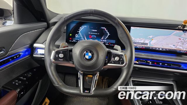 BMW 7-Series 2024 — photo 13