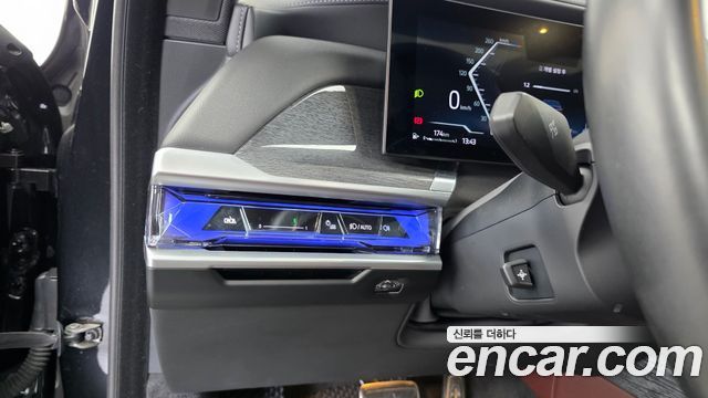 BMW 7-Series 2024 — photo 16