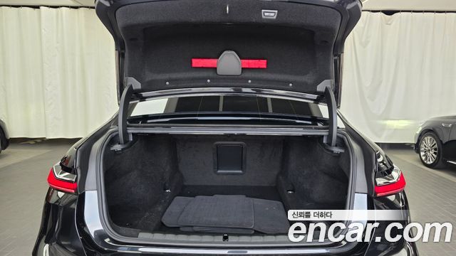 BMW 7-Series 2024 — photo 20