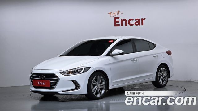 Hyundai AVANTE 2018 — photo 1