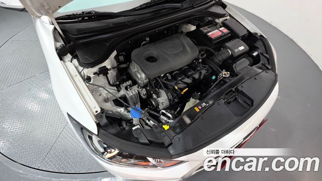 Hyundai AVANTE 2018 — photo 6