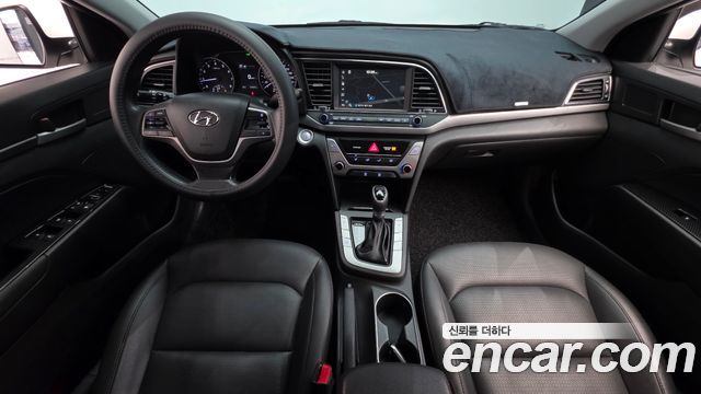 Hyundai AVANTE 2018 — photo 7
