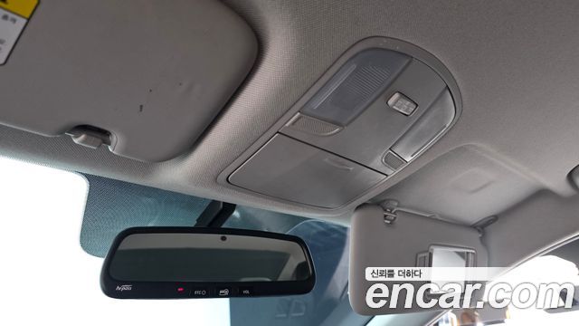 Hyundai AVANTE 2018 — photo 20