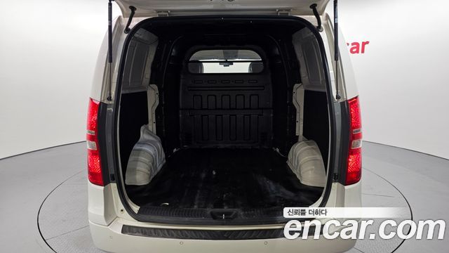 Hyundai Starex 2018 — photo 21