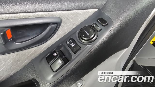 Hyundai Starex 2018 — photo 26
