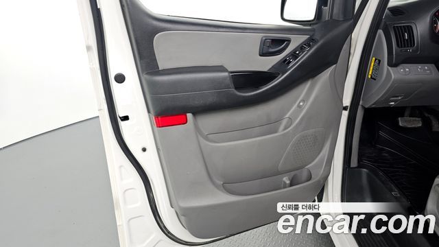 Hyundai Starex 2018 — photo 14