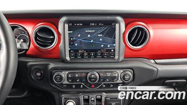 Jeep Wrangler 2018 — photo 20