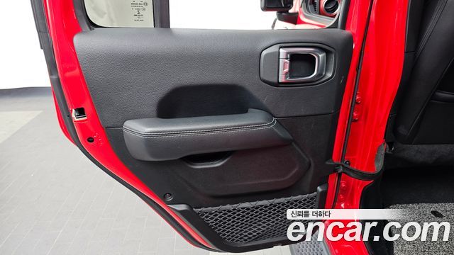 Jeep Wrangler 2018 — photo 15