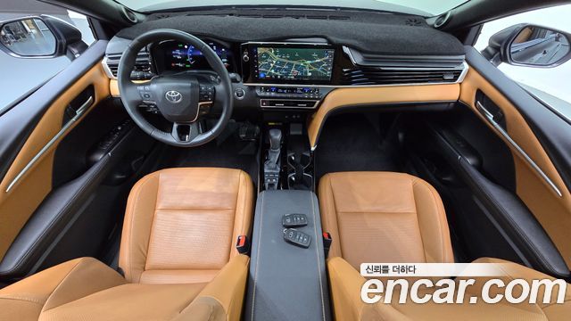 Toyota Camry 2025 — photo 10