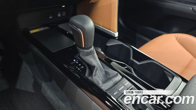 Toyota Camry 2025 — photo 12