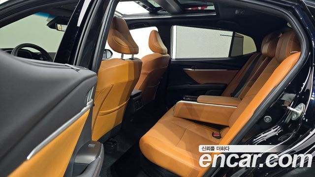Toyota Camry 2025 — photo 18