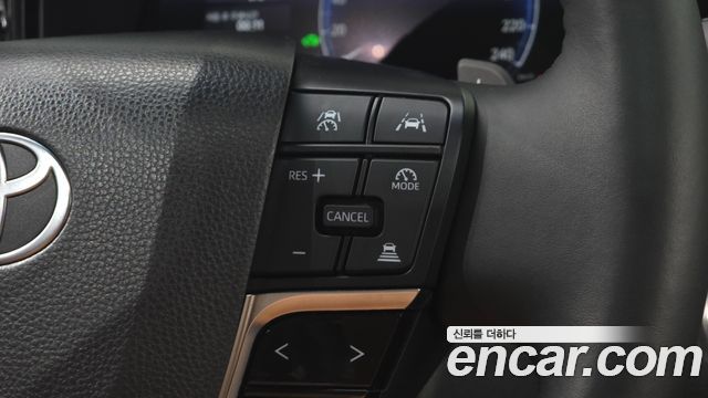 Toyota Camry 2025 — photo 25