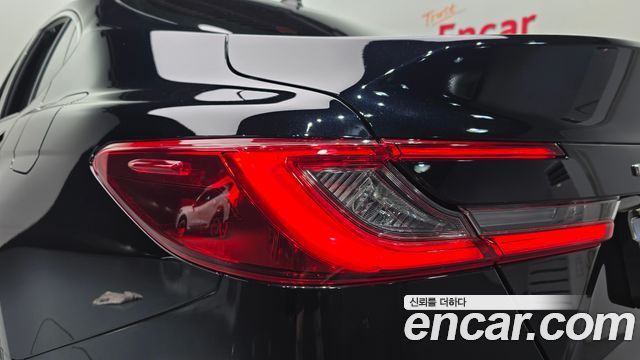 Toyota Camry 2025 — photo 9
