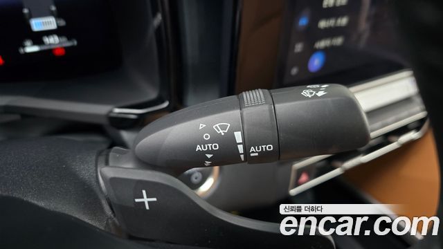 Toyota Camry 2025 — photo 28