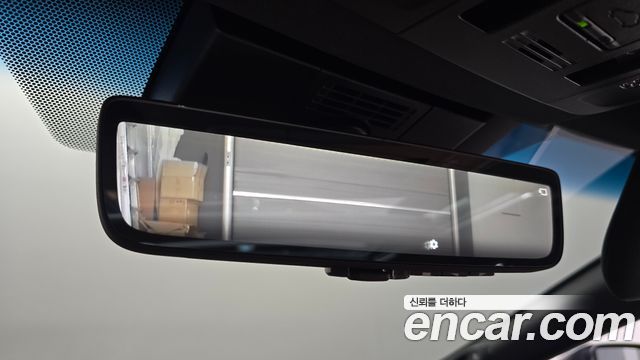 Toyota Camry 2025 — photo 30