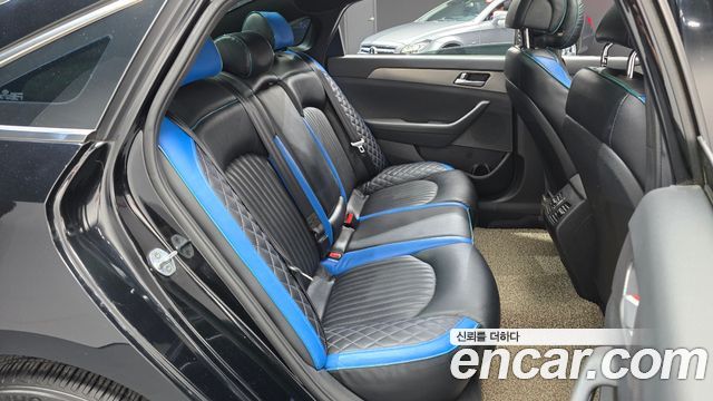 Hyundai Sonata 2017 — photo 11