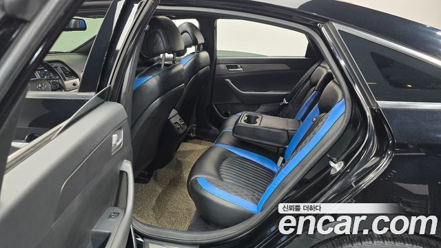 Hyundai Sonata 2017 — photo 12